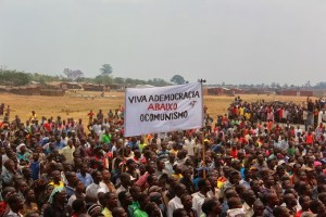 Renamo kampanj ner med kommunismen